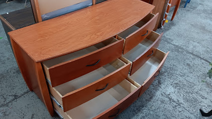 Compra y Venta de muebles y mas EL AMIGO, Jerome