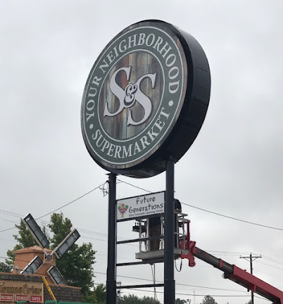 S & S Supermarket, Clovis