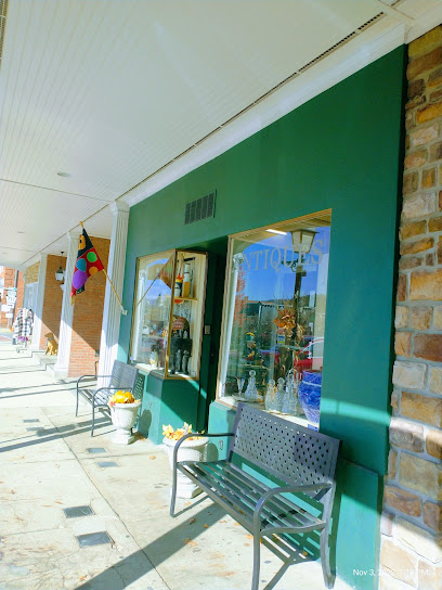 On the Diamond Antiques