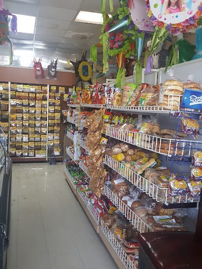 Chihuahua Super Market, North Charleston