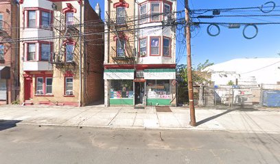 Los Primos Grocery