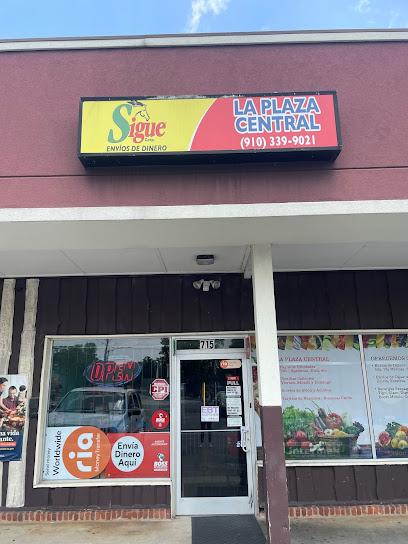 La Plaza Central, Latin Market.